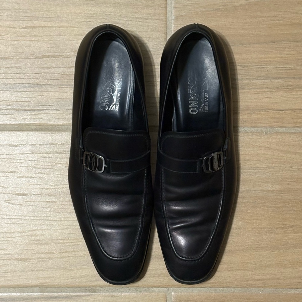 Salvatore Ferragamo Black Leather Slip-On Loafers - Picture 2 of 5